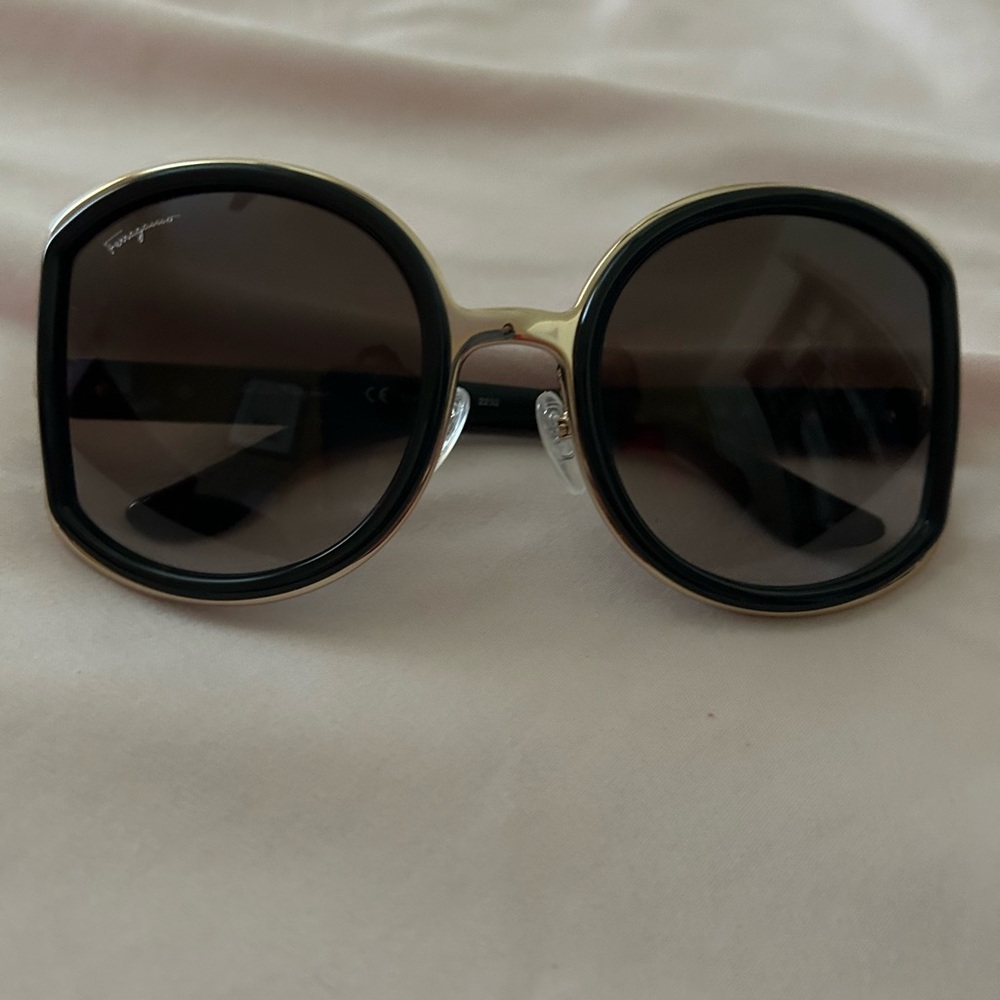 Round Glass Frames - image 3